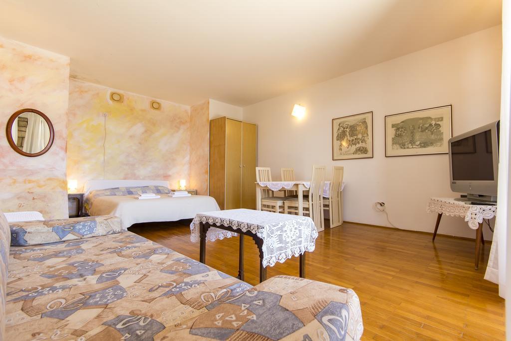 Apartments Siga Medulin Bagian luar foto
